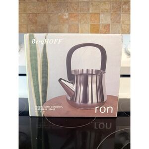 BergHOFF Ron Stainless Steel Teapot with Strainer 1L 1.1 Qt Silver Black Handle